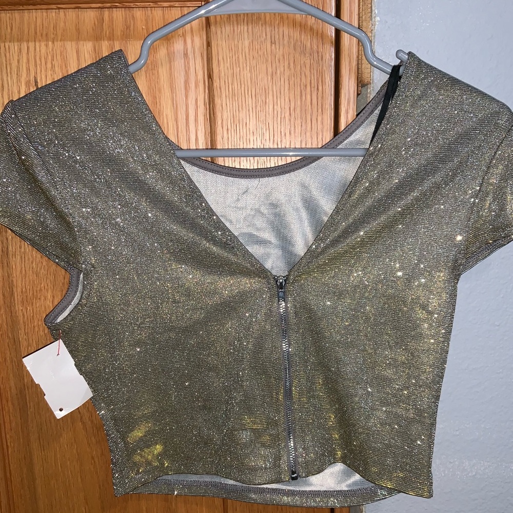 Crop top